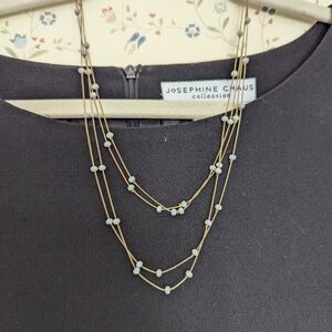 💙 Elegant Gold and Cream Beaded Necklace